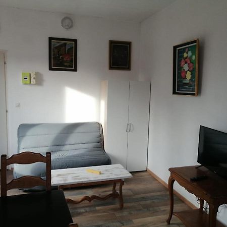 S2 Studio A Courtenay Proche Commerces Buitenkant foto