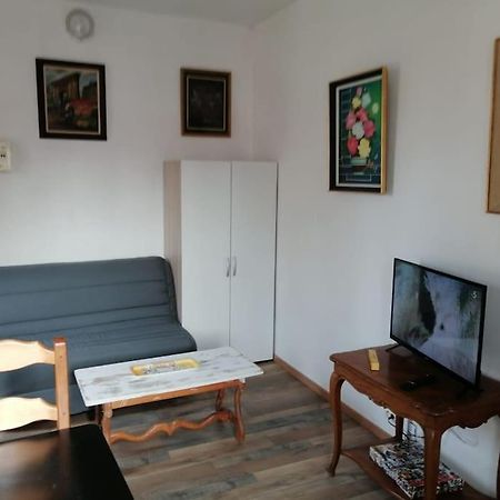 S2 Studio A Courtenay Proche Commerces Buitenkant foto