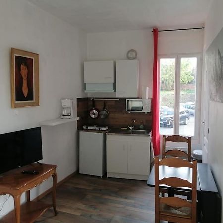 S2 Studio A Courtenay Proche Commerces Buitenkant foto